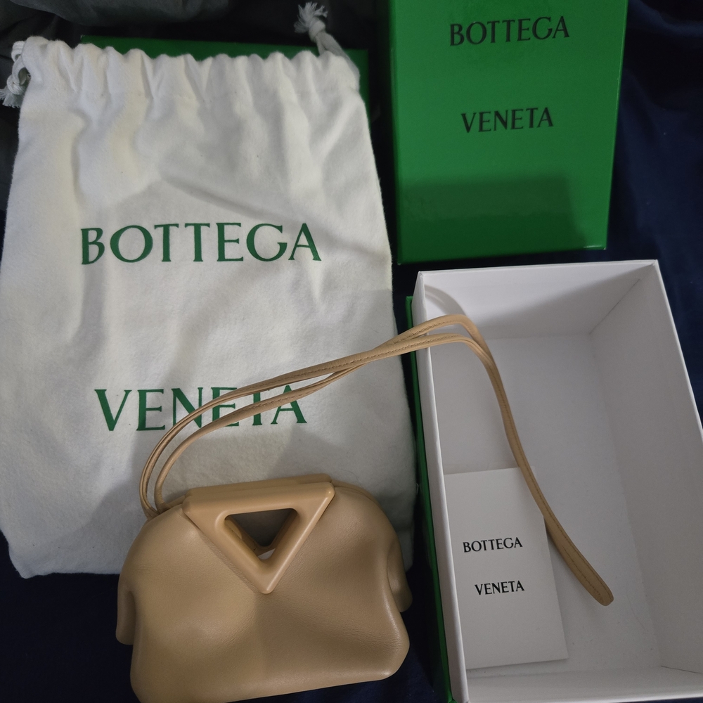 BOTTEGA VENETA Point Coin Purse-Mini Bag
